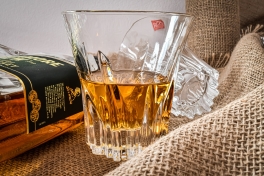 Szklanki do whisky RCR FLUENTE 310 ml kpl 6szt